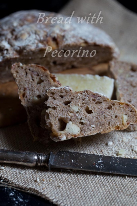 bread with pecorino cheese